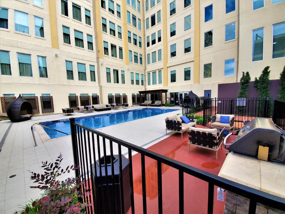 Regal Stays Corporate Apartments - Downtown Dallas Eksteriør billede